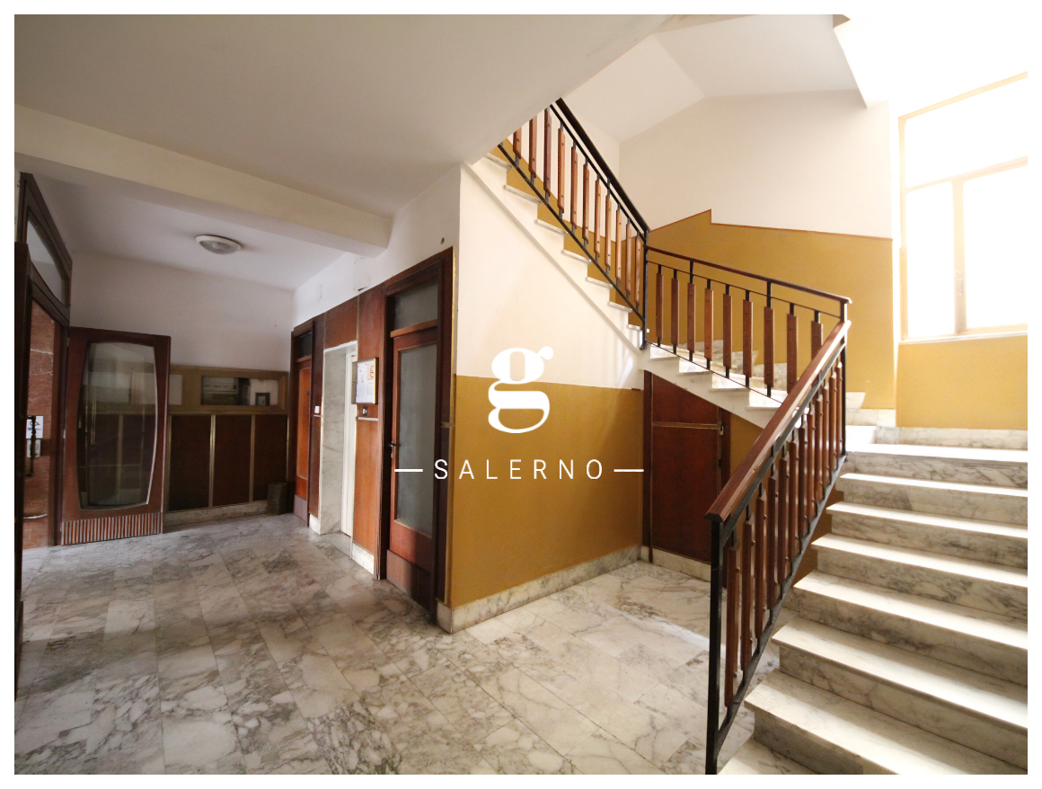 Foto 18 di 21 - Appartamento in vendita a Salerno