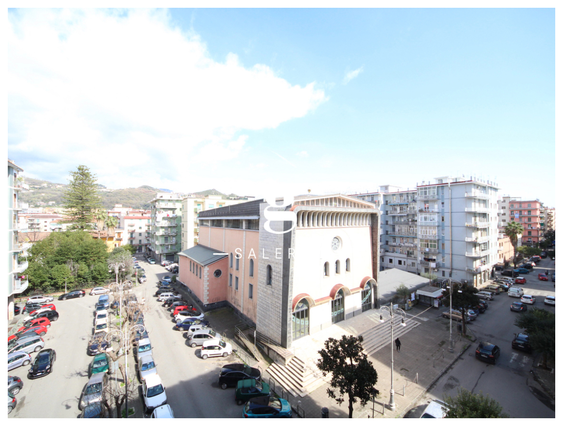 Foto 17 di 21 - Appartamento in vendita a Salerno