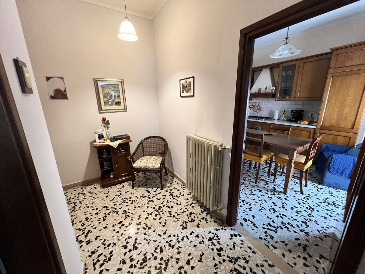 Foto 10 di 43 - Casa indipendente in vendita a Spoleto