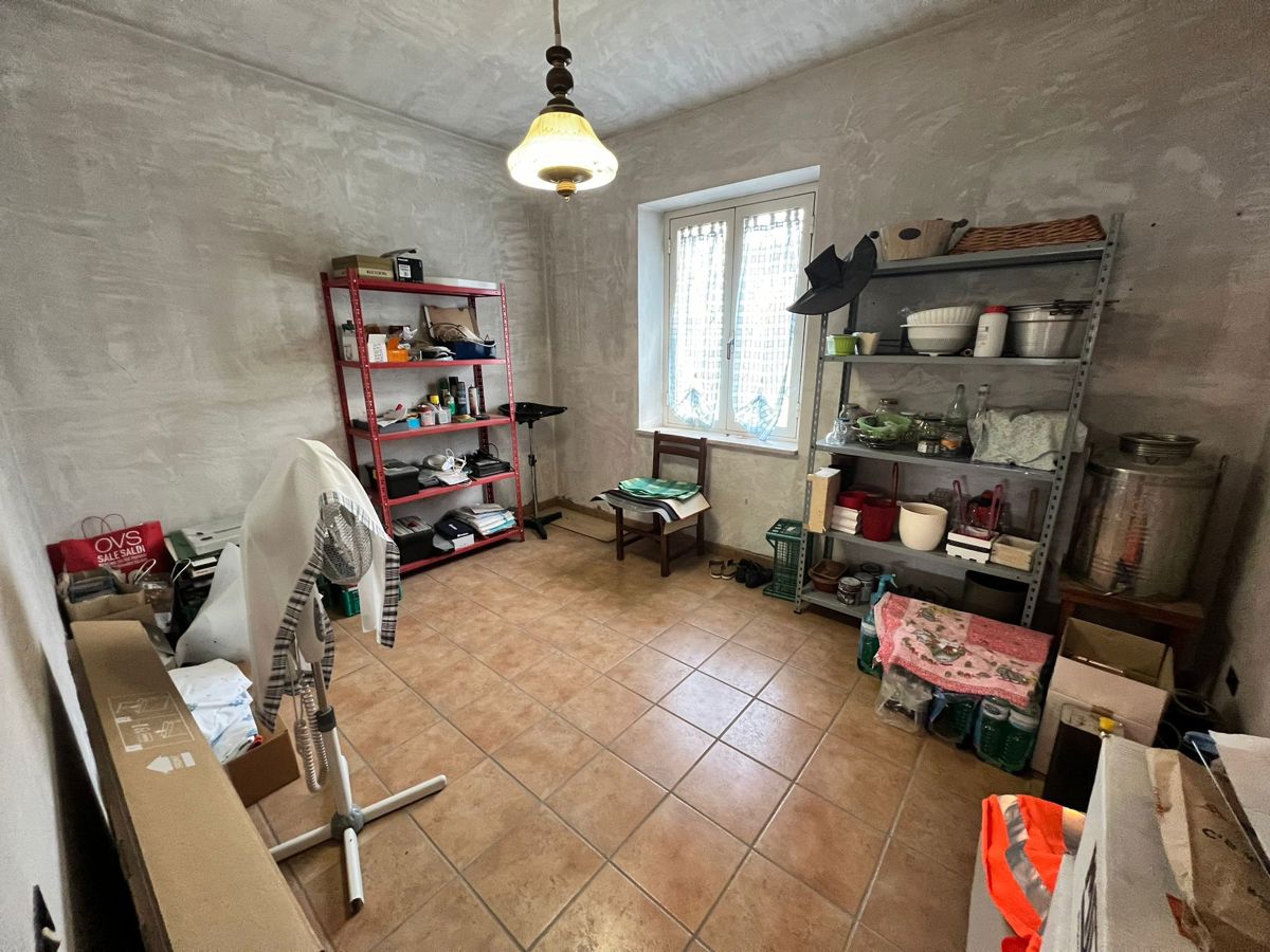 Foto 40 di 43 - Casa indipendente in vendita a Spoleto