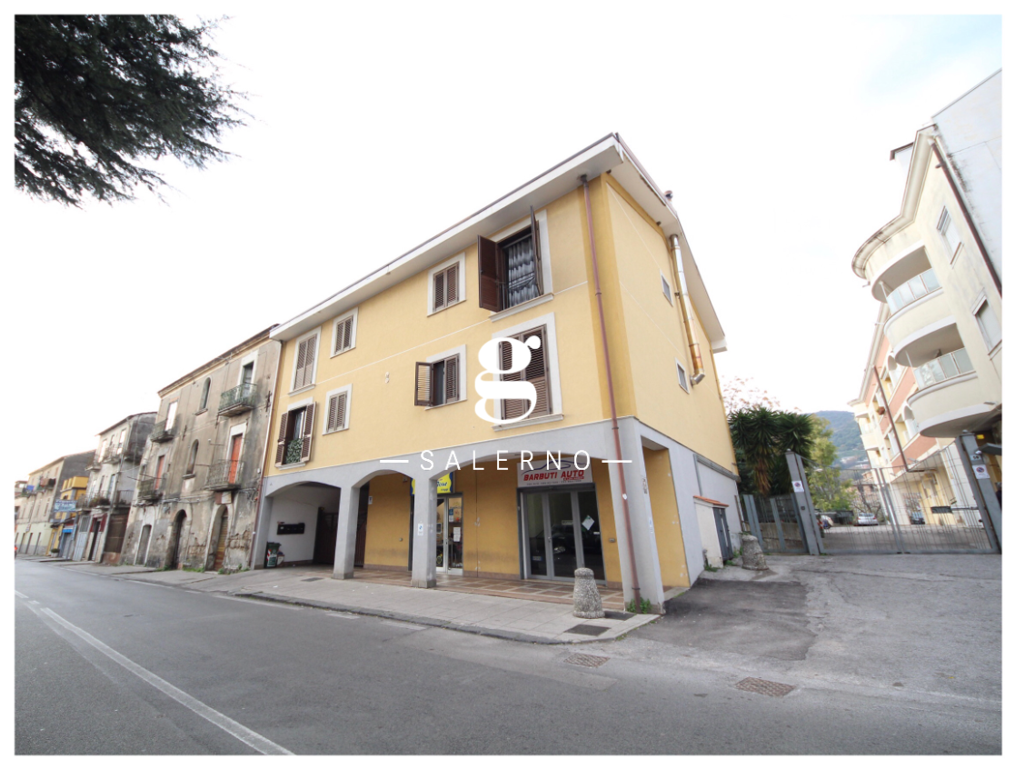 Foto 22 di 23 - Appartamento in vendita a Salerno