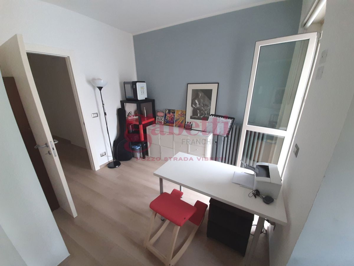 Foto 12 di 24 - Appartamento in vendita a Torino
