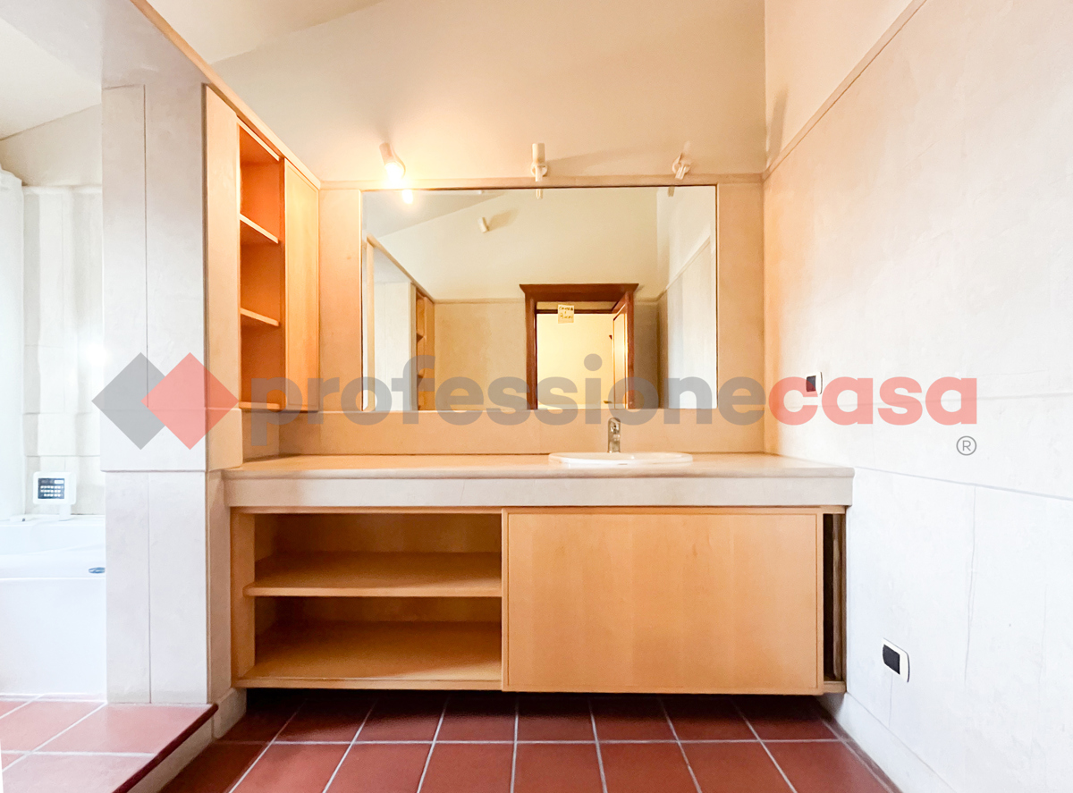 Foto 24 di 39 - Appartamento in vendita a Milazzo