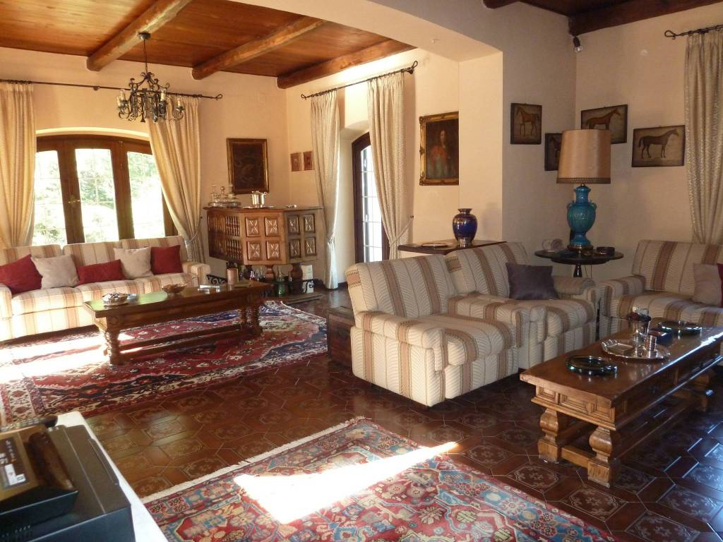 Foto 11 di 22 - Villa in vendita a Rocca di Botte