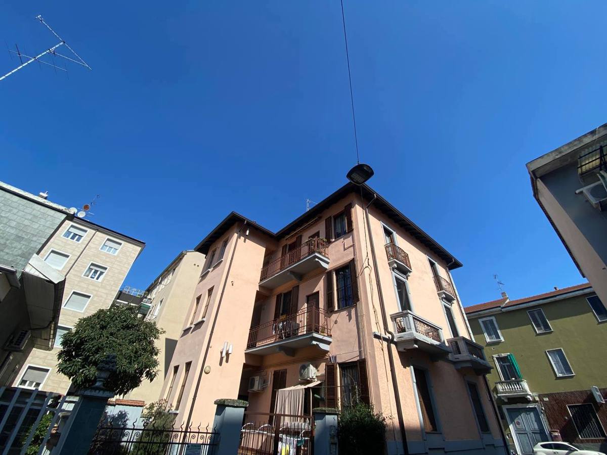 Vendita Bilocale Appartamento Milano via saporiti, 2 478485