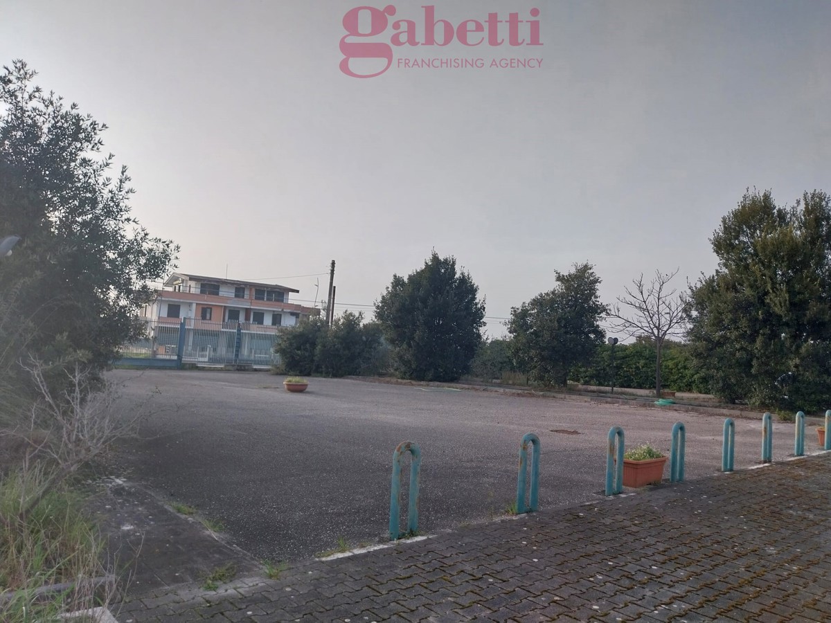 Foto 14 di 34 - Capannone in affitto a Santa Maria Capua Vetere