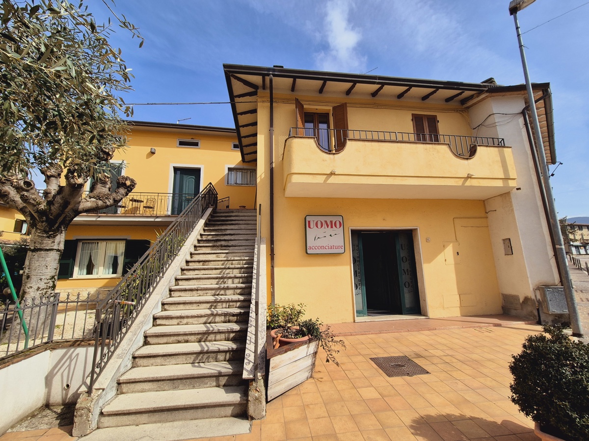 Foto 2 di 13 - Appartamento in vendita a Assisi