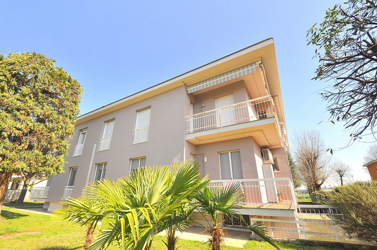 Foto 2 di 12 - Appartamento in vendita a Inveruno