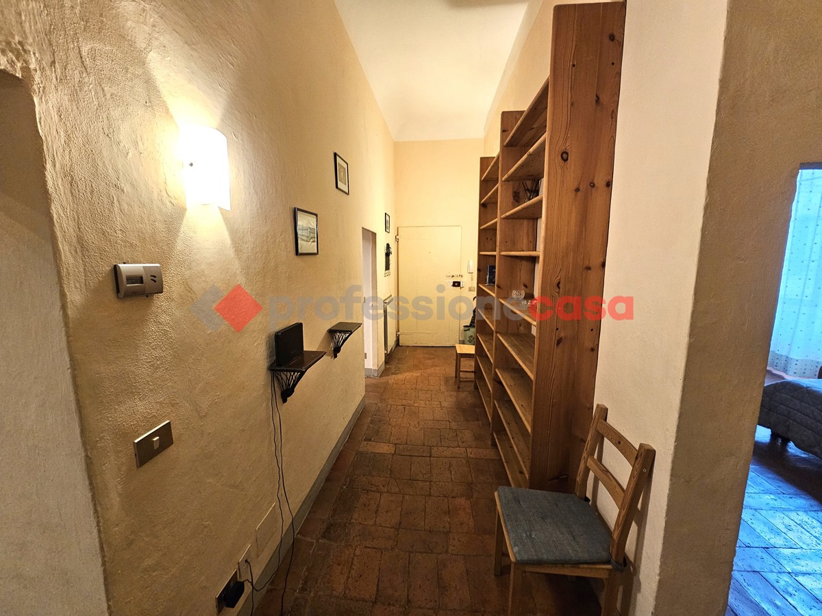 Foto 9 di 25 - Appartamento in affitto a Siena