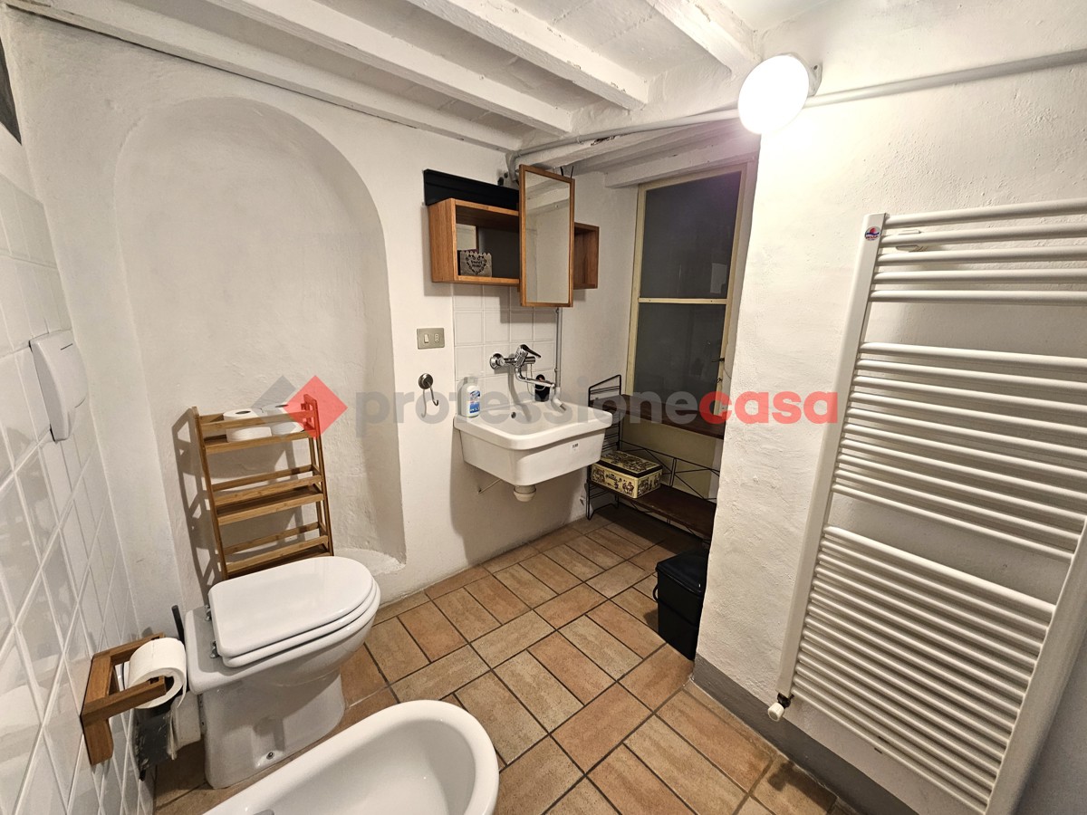 Foto 15 di 25 - Appartamento in affitto a Siena