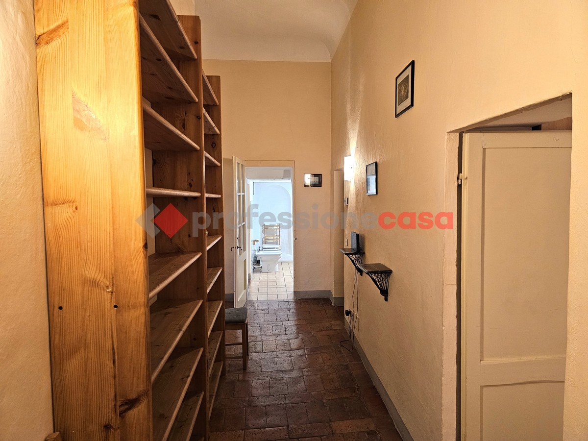 Foto 1 di 25 - Appartamento in affitto a Siena
