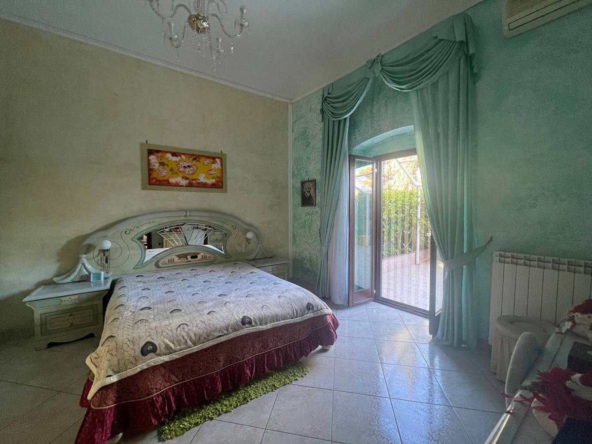 Foto 24 di 30 - Appartamento in vendita a Taranto