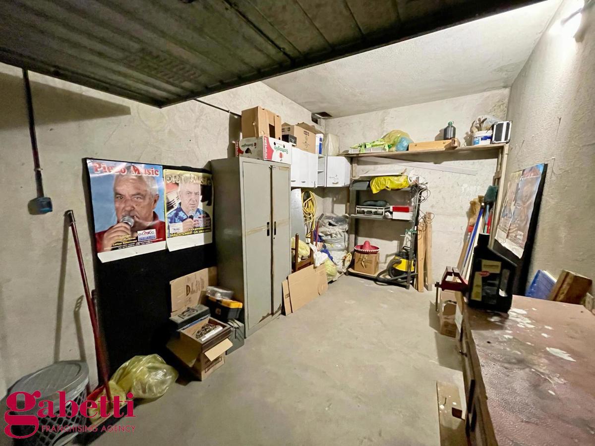 Foto 2 di 8 - Garage in vendita a Bra