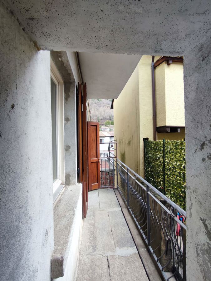 Foto 30 di 34 - Appartamento in vendita a Carlazzo