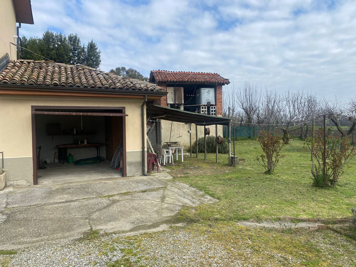 Foto 3 di 14 - Casa indipendente in vendita a Borgonovo Val Tidone