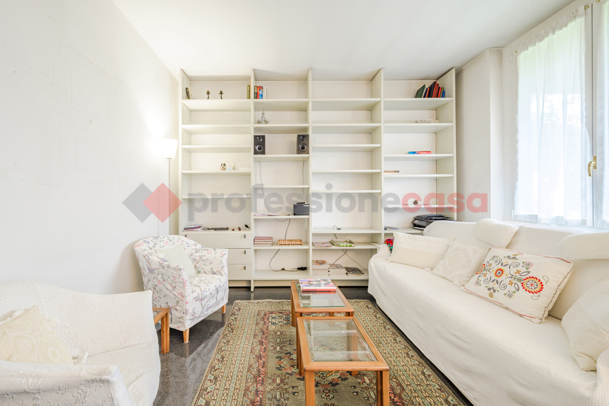 Foto 3 di 36 - Appartamento in vendita a Buccinasco