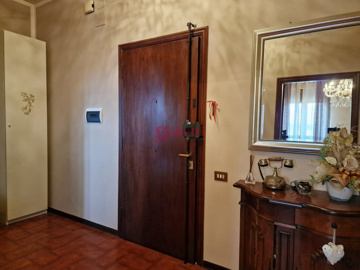 Foto 2 di 31 - Appartamento in vendita a Scarperia e San Piero
