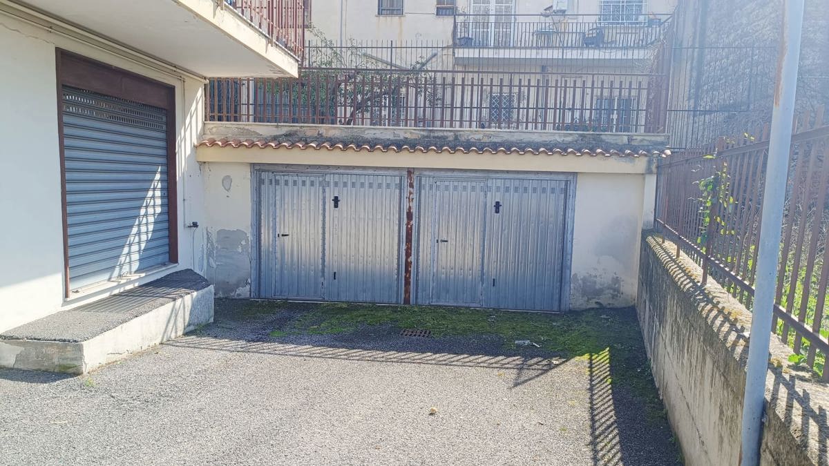 Foto 9 di 9 - Garage in vendita a Brusciano