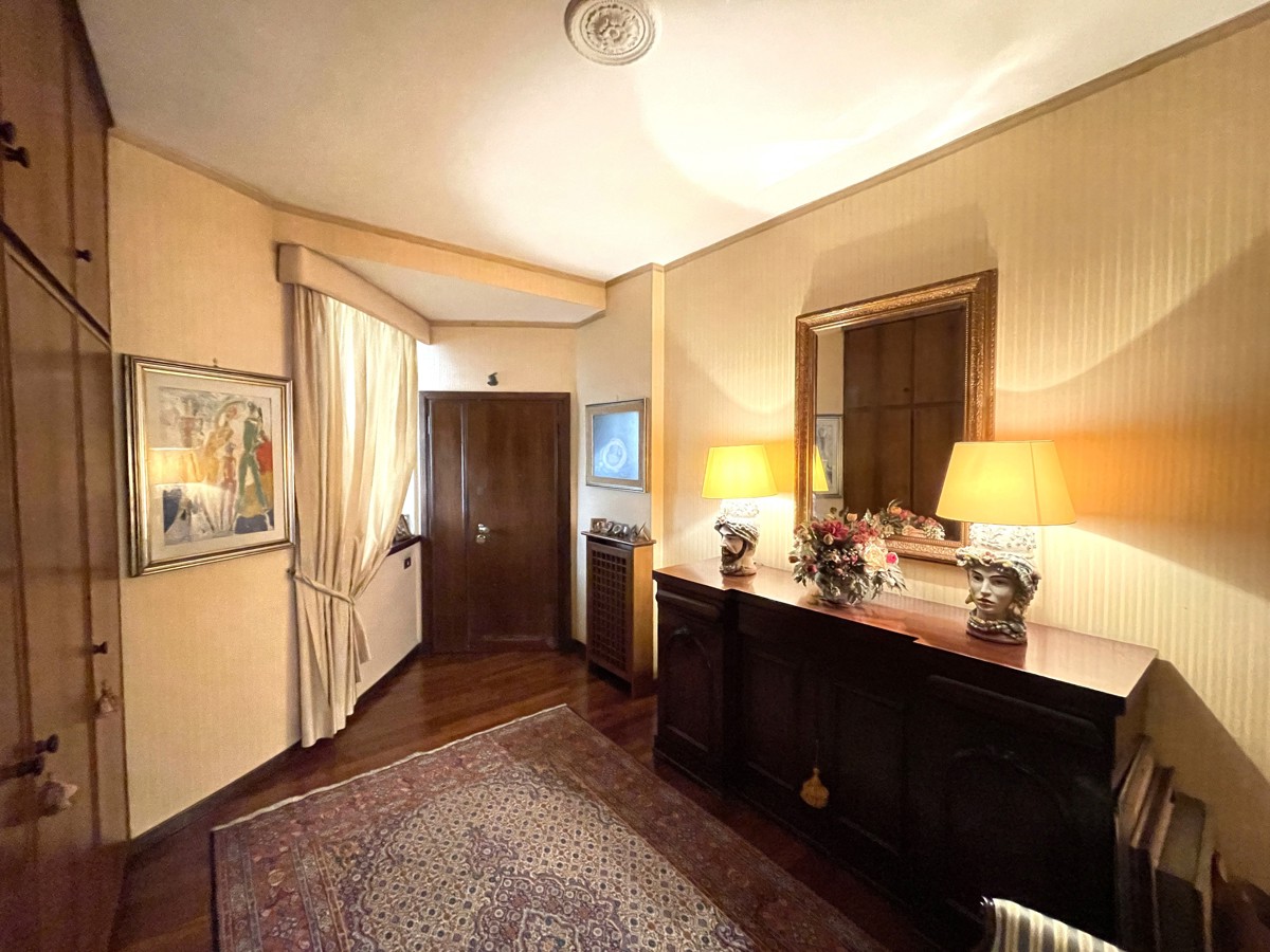 Foto 11 di 44 - Appartamento in vendita a Roma