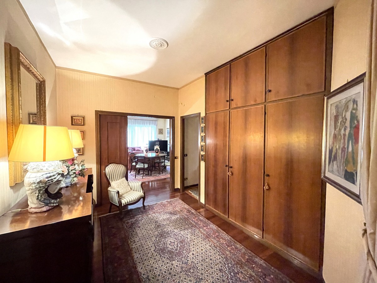 Foto 12 di 44 - Appartamento in vendita a Roma