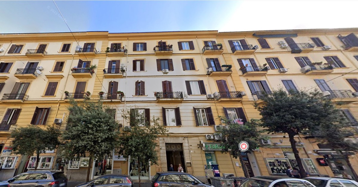 Foto 1 di 25 - Appartamento in vendita a Napoli