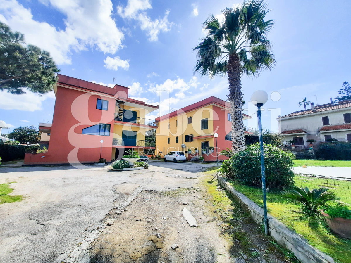 Foto 2 di 29 - Appartamento in vendita a Giugliano in Campania