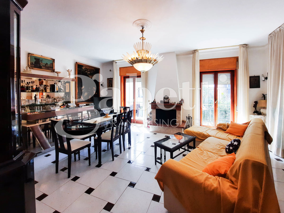 Foto 11 di 29 - Appartamento in vendita a Giugliano in Campania