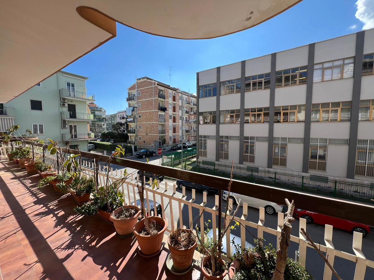 Foto 22 di 24 - Appartamento in vendita a Bari