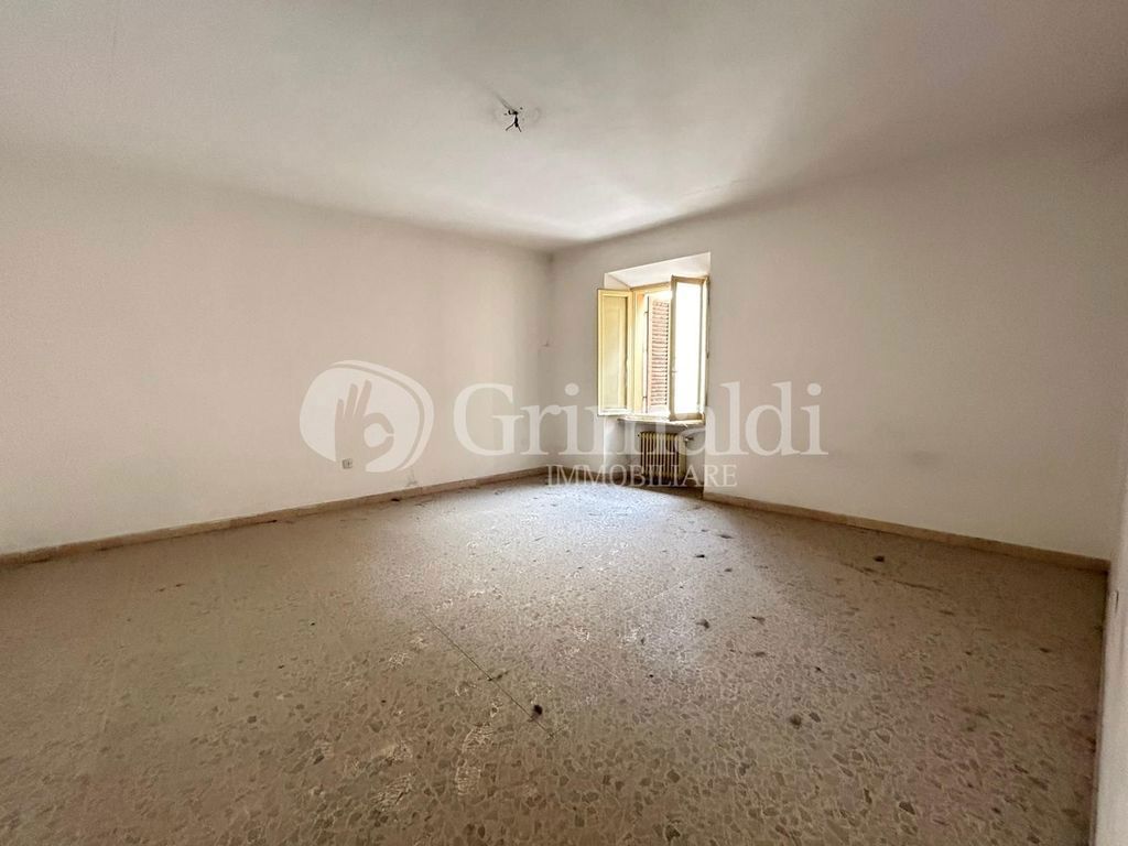 Foto 2 di 15 - Appartamento in vendita a Jesi