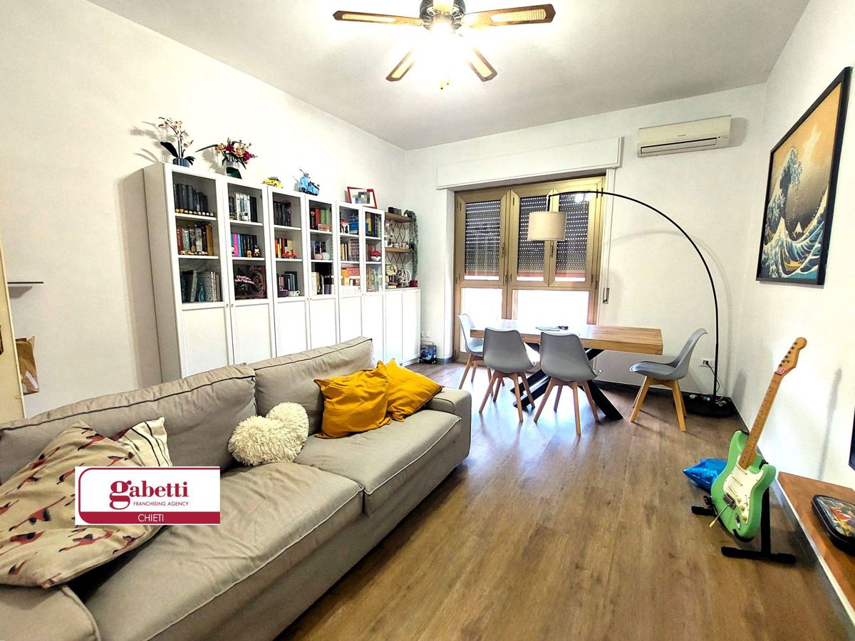 Foto 1 di 19 - Appartamento in vendita a Chieti