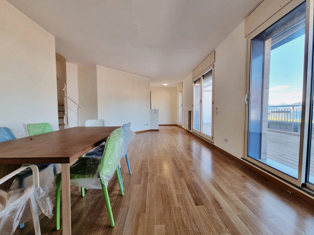 Foto 5 di 20 - Appartamento in vendita a Lecco