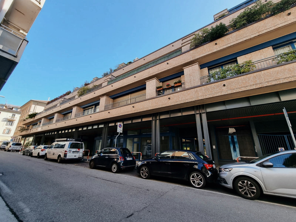 Foto 19 di 20 - Appartamento in vendita a Lecco