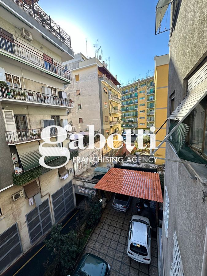 Foto 10 di 18 - Appartamento in vendita a Roma