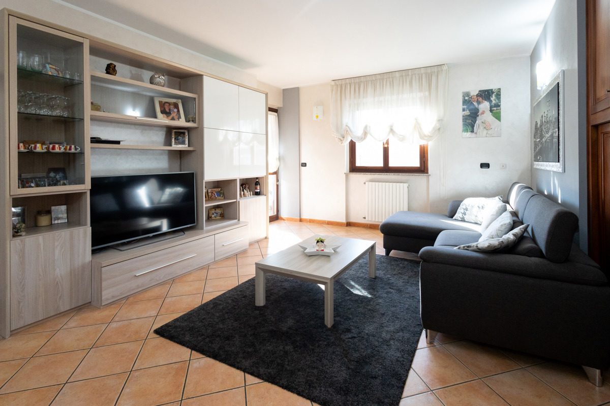 Foto 2 di 40 - Appartamento in vendita a Orbassano