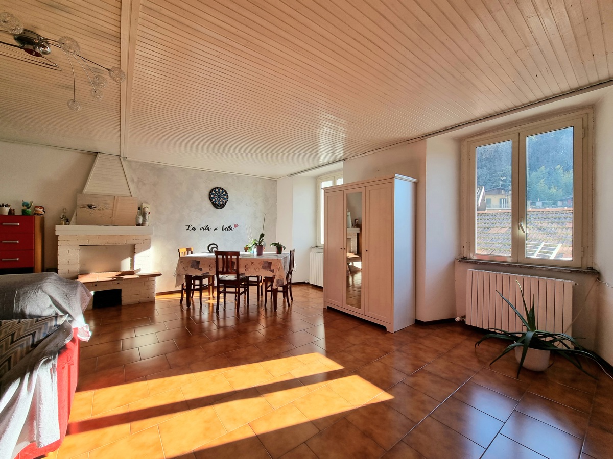 Foto 2 di 10 - Appartamento in vendita a Lecco