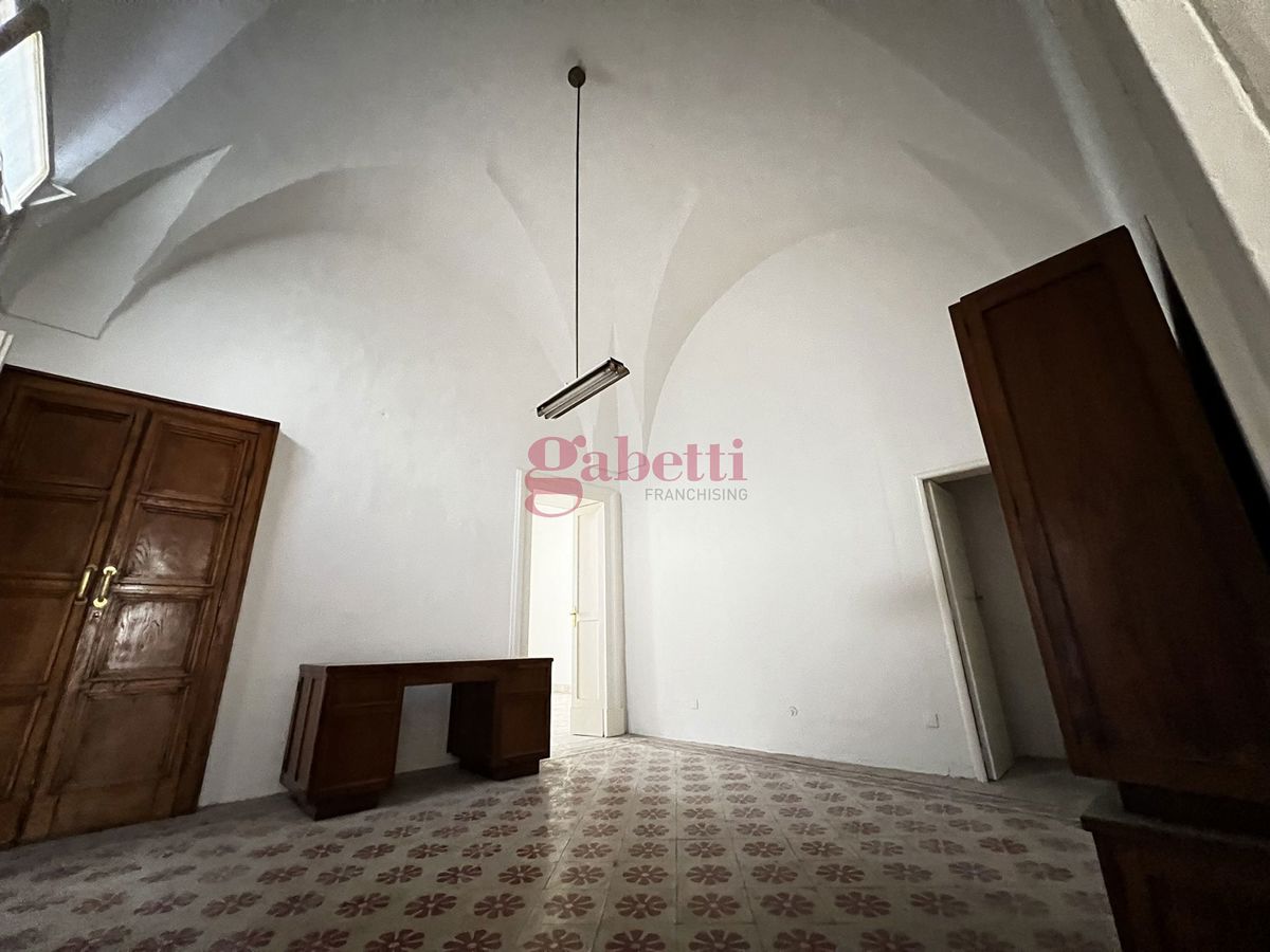 Foto 15 di 42 - Palazzo o stabile in vendita a Lecce