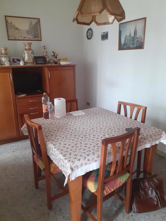 Foto 2 di 12 - Appartamento in vendita a Verona