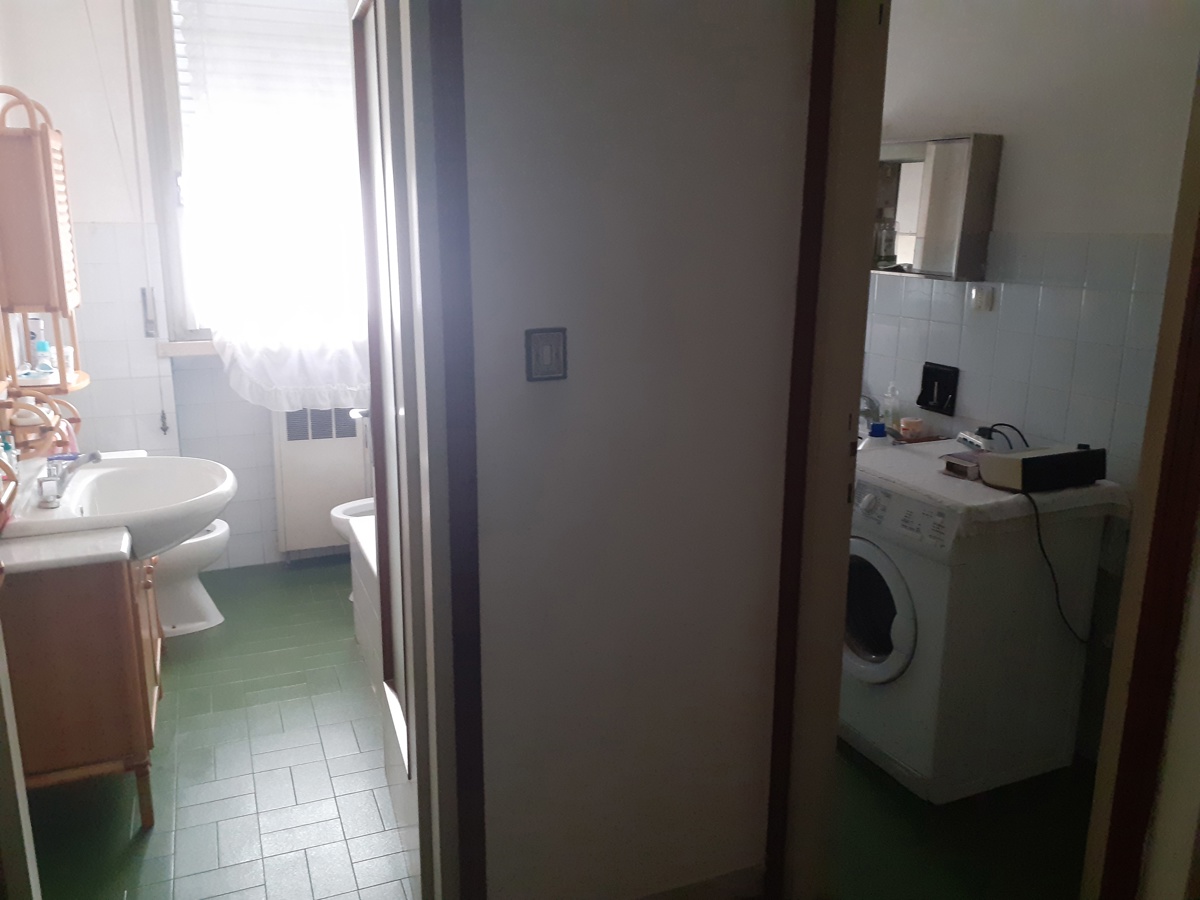 Foto 9 di 12 - Appartamento in vendita a Verona