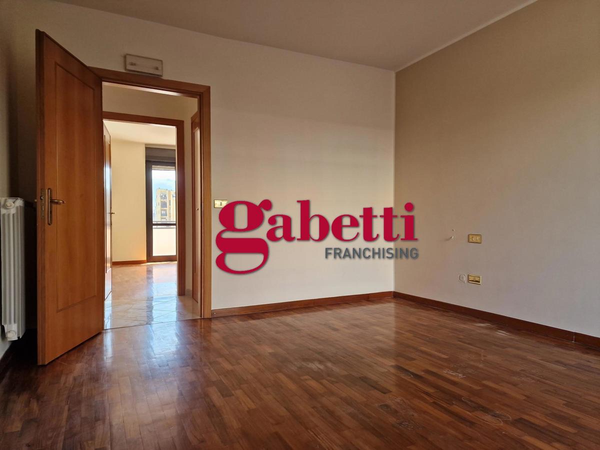 Foto 13 di 29 - Appartamento in vendita a Caserta