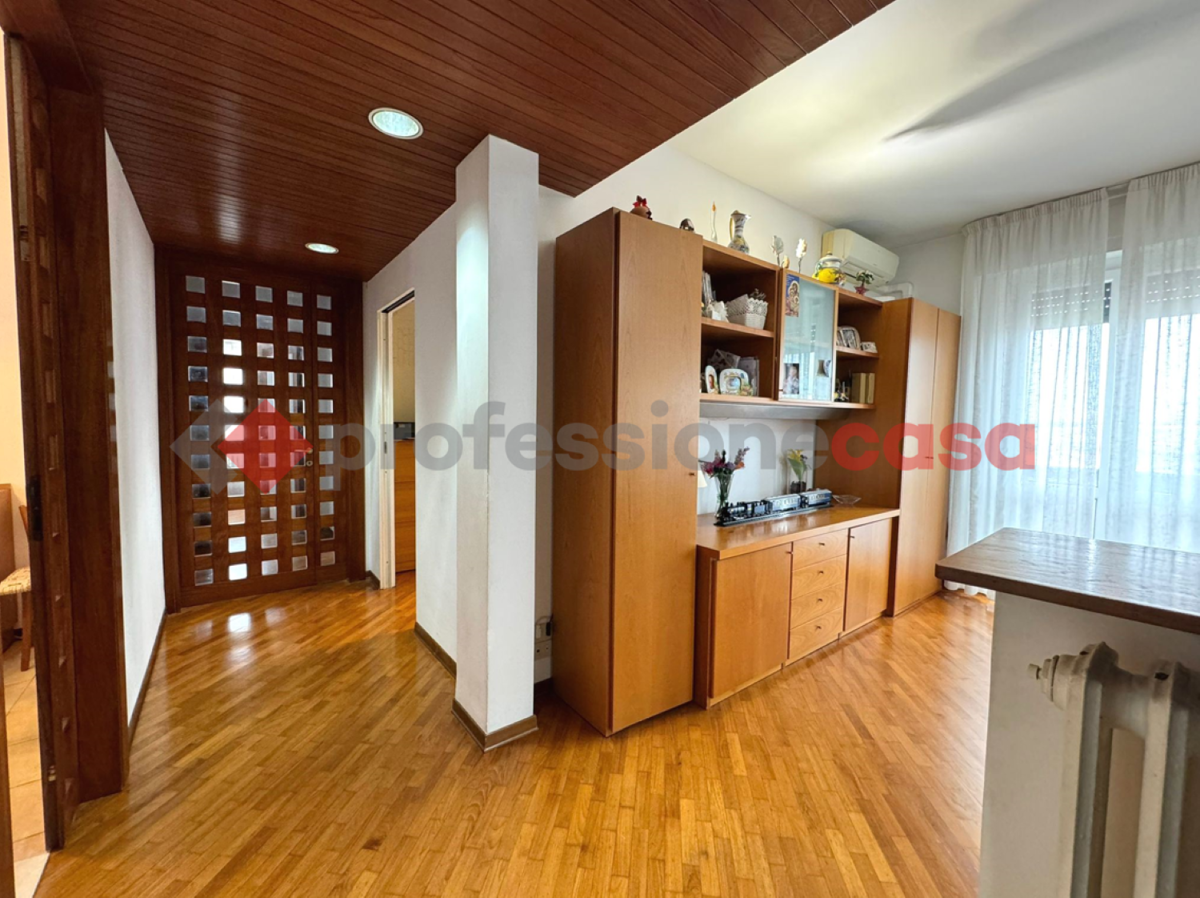 Foto 16 di 26 - Appartamento in vendita a Livorno