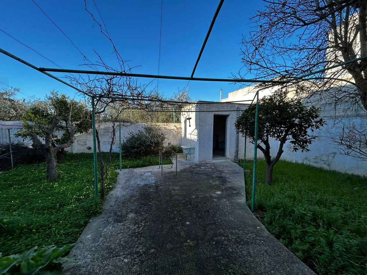 Foto 11 di 31 - Villa in vendita a Pulsano