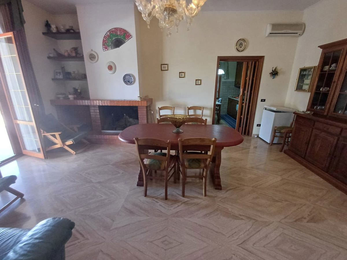 Villa in vendita a San Giovanni Incarico (FR)