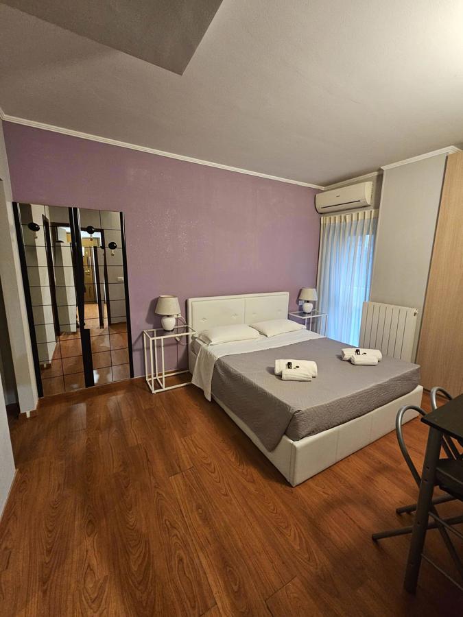 Foto 3 di 12 - Appartamento in vendita a Verona