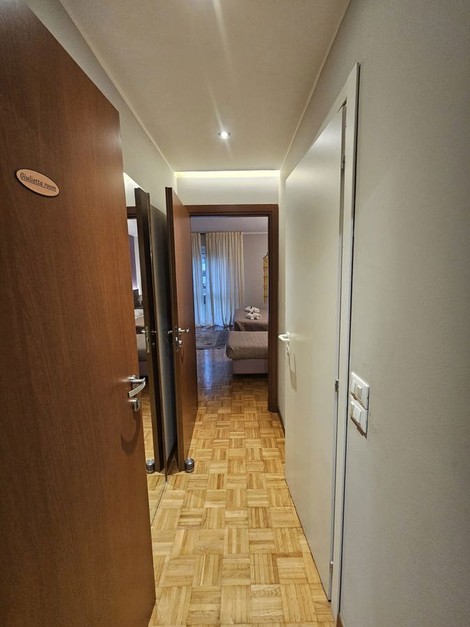 Foto 7 di 12 - Appartamento in vendita a Verona