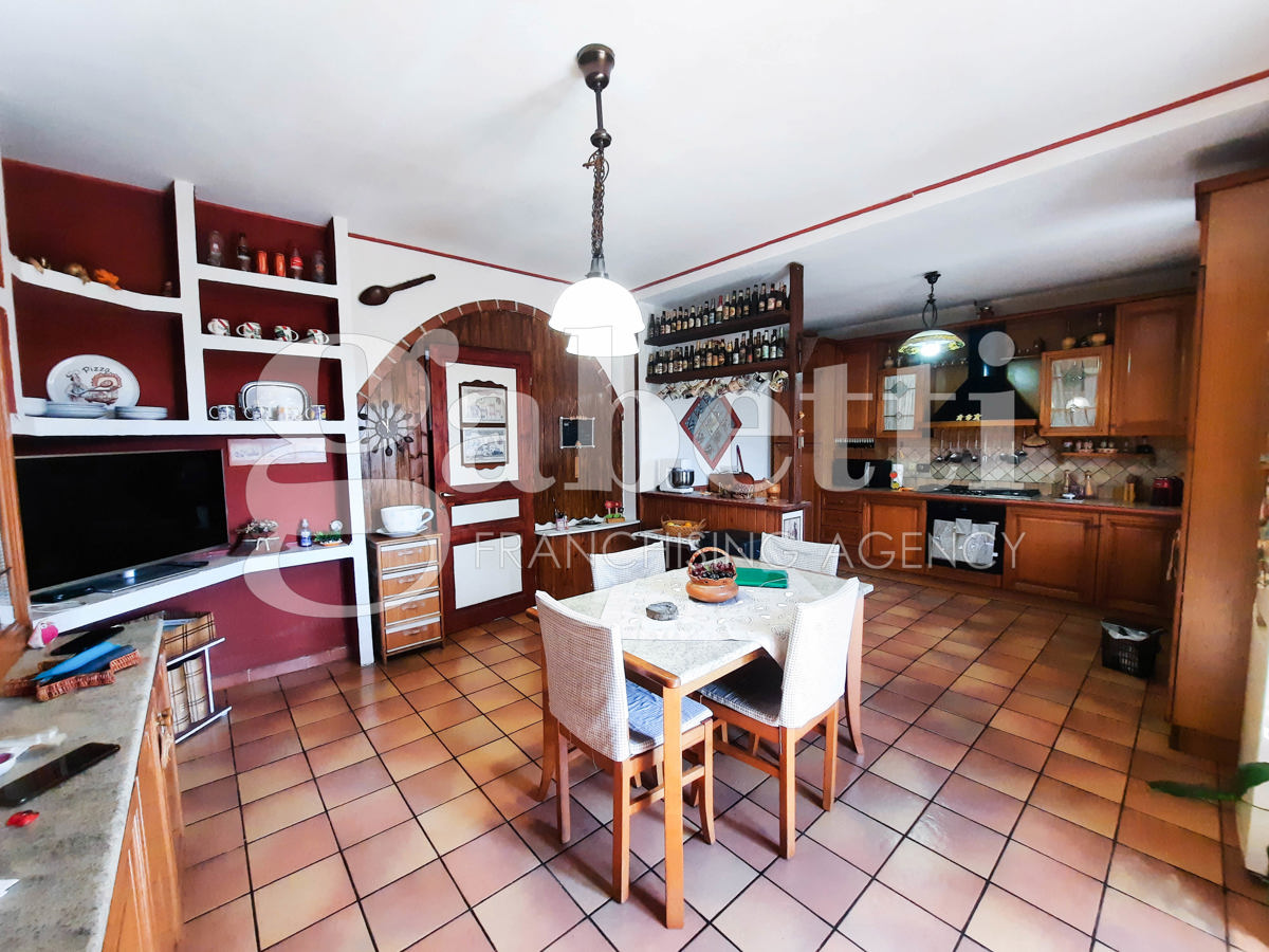 Foto 15 di 29 - Villa a schiera in vendita a Giugliano in Campania