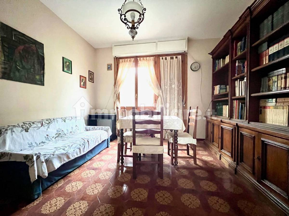 Foto 1 di 16 - Appartamento in vendita a Firenze