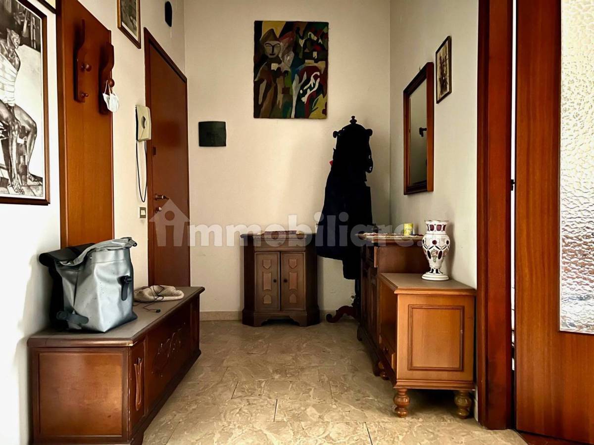 Foto 10 di 16 - Appartamento in vendita a Firenze