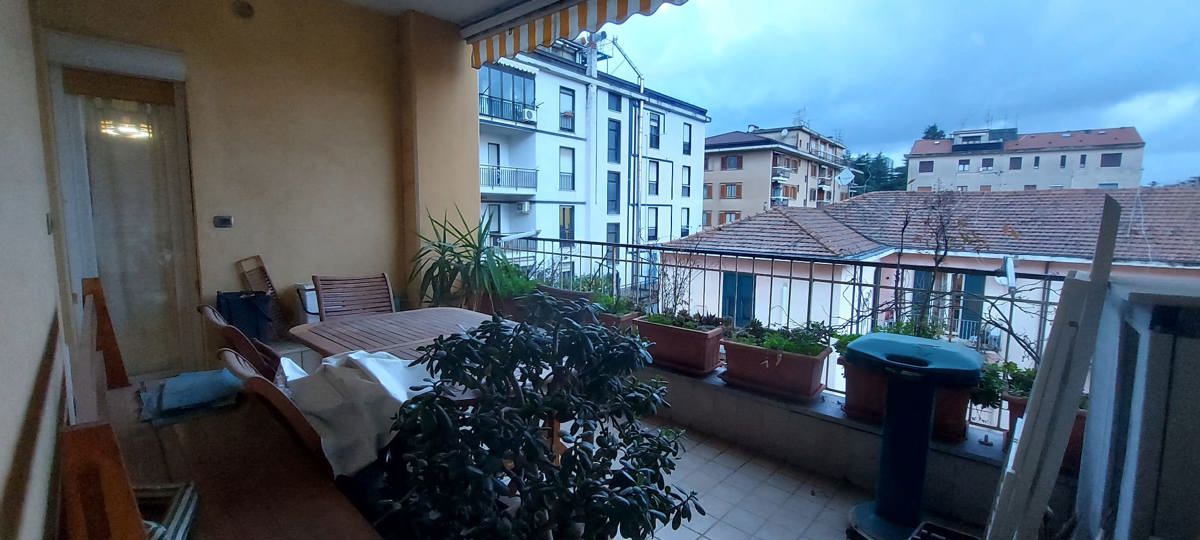 Foto 2 di 12 - Appartamento in vendita a Avellino