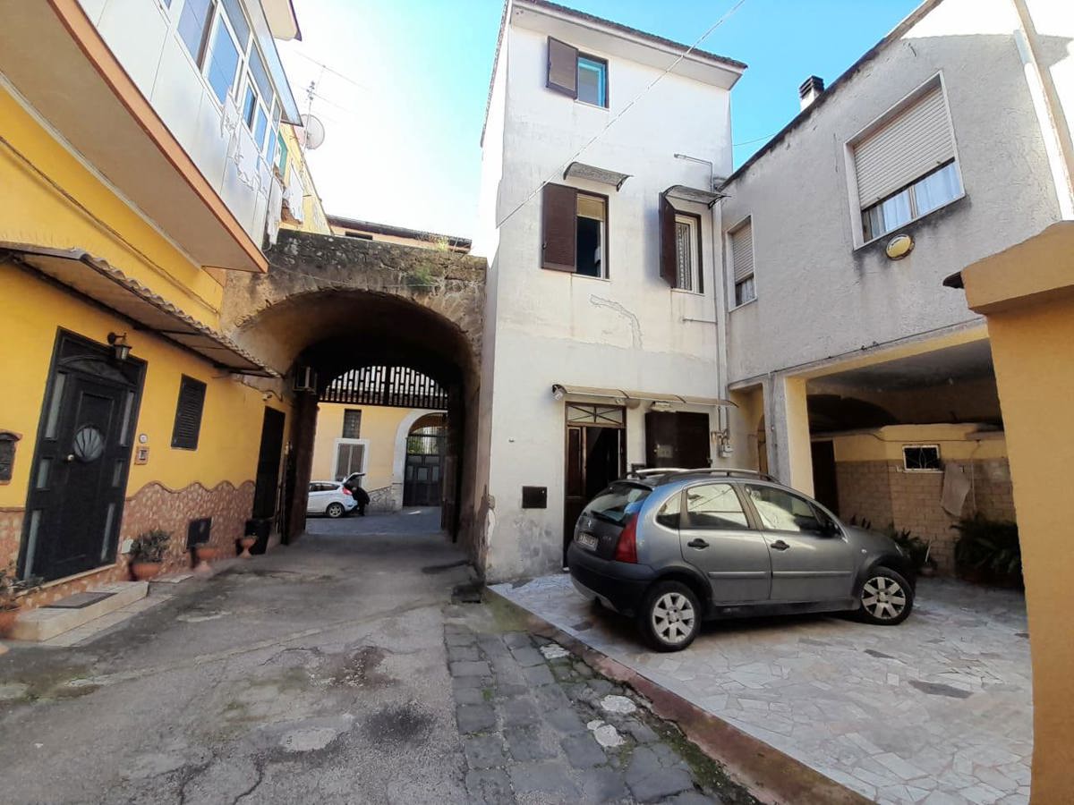 Foto 11 di 12 - Appartamento in vendita a Caivano