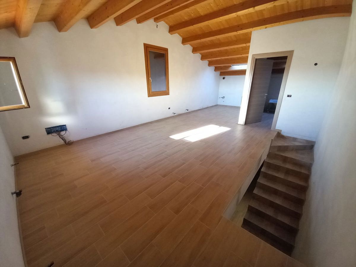 Foto 18 di 25 - Villa a schiera in vendita a Chioggia